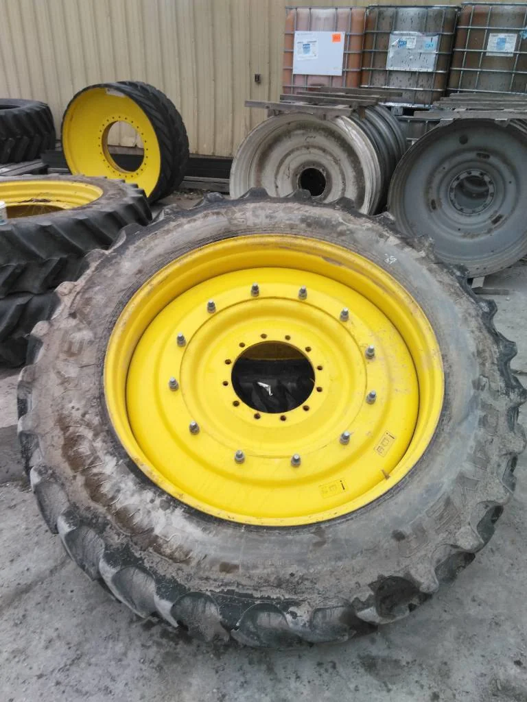 Used VF380/105R50 179D Goodyear Ultra Sprayer TL R-1 85-90% On 13 x 50 (12-15.748-13.829) R&R/Disc image 2