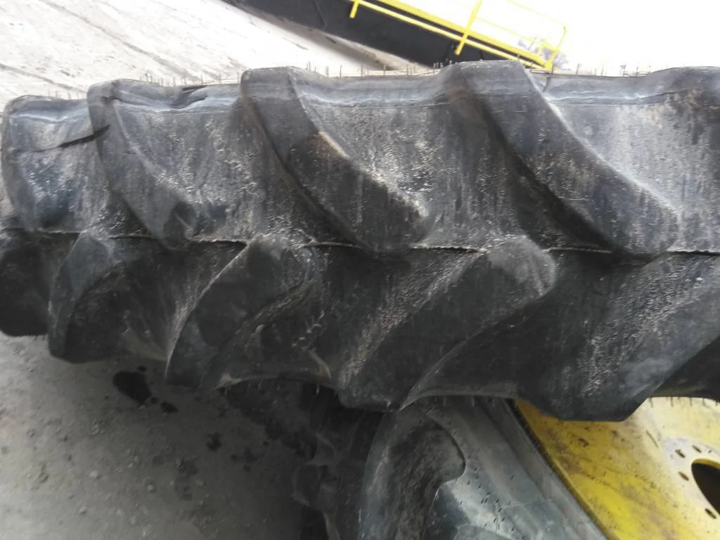 Used VF380/105R50 179D Goodyear Ultra Sprayer TL R-1 85-90% On 13 x 50 (12-15.748-13.829) R&R/Disc image 3