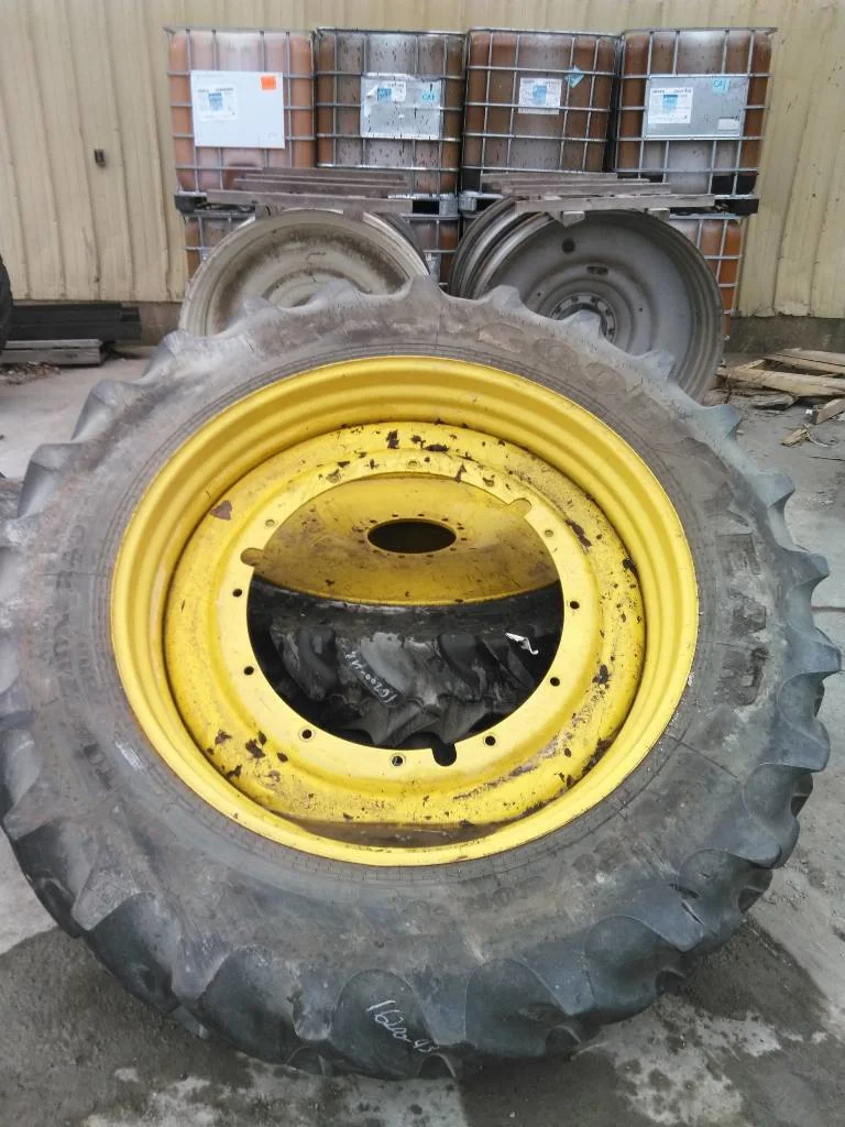 Used 480/80R50 159A8 Goodyear Super Traction TL R-1W 80-85% On 15 x 50 (12-32.047-30.078) Rim & Rail image 2