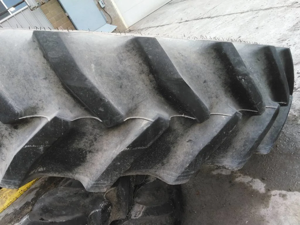 Used 480/80R50 159A8 Goodyear Super Traction TL R-1W 80-85% On 15 x 50 (12-32.047-30.078) Rim & Rail image 3