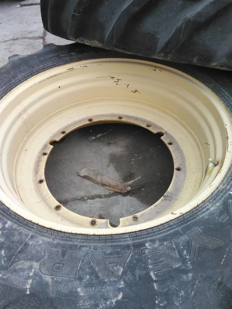 Used 620/70R46 176A8 Goodyear Super Traction TL R-1W 90-95% On 12-32.047-30.078) Rim & Rail Wheel image 9
