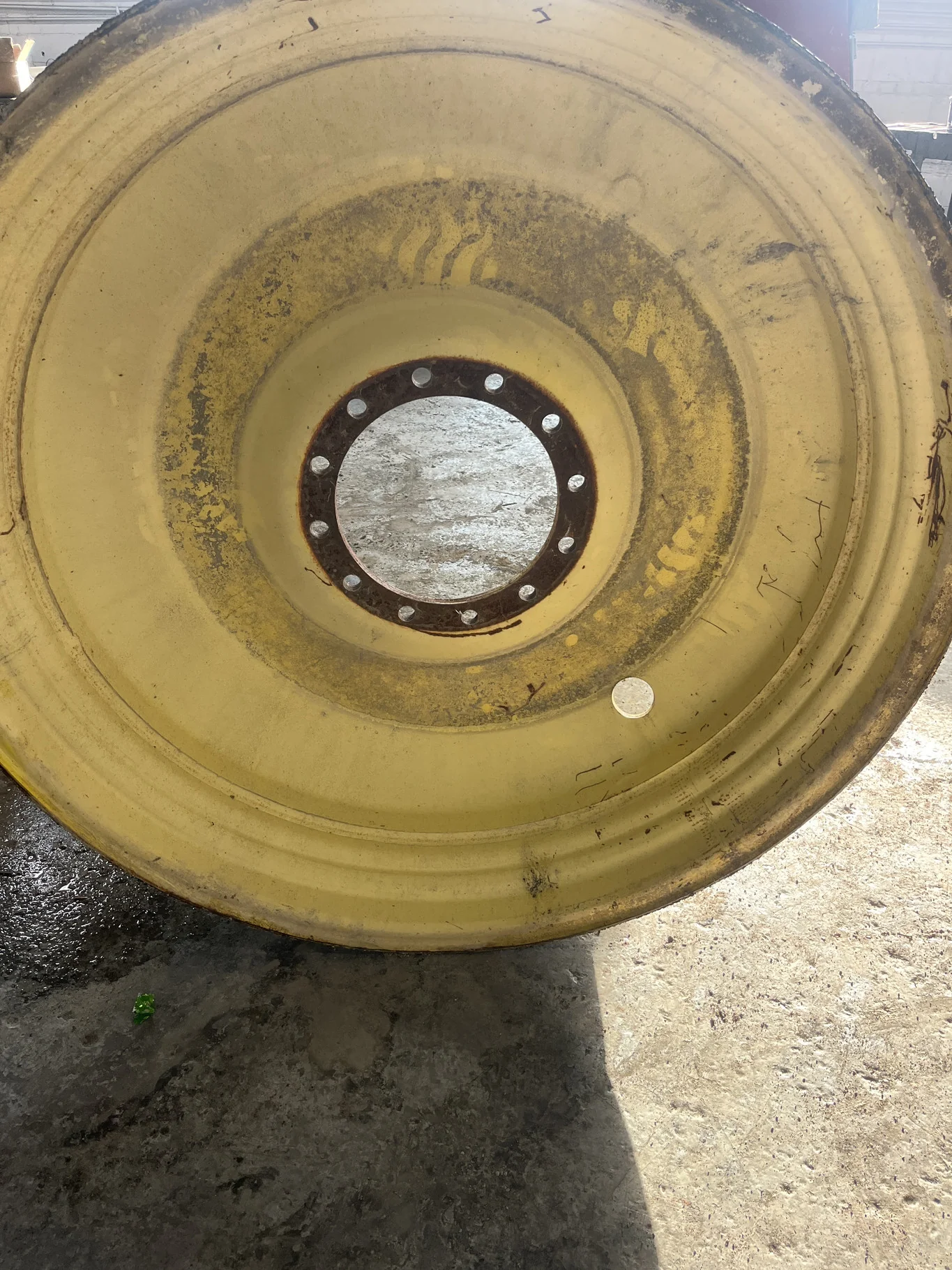Used 12 X 46 12-13.976-11.857-1 Dual Yellow Wheel image 2