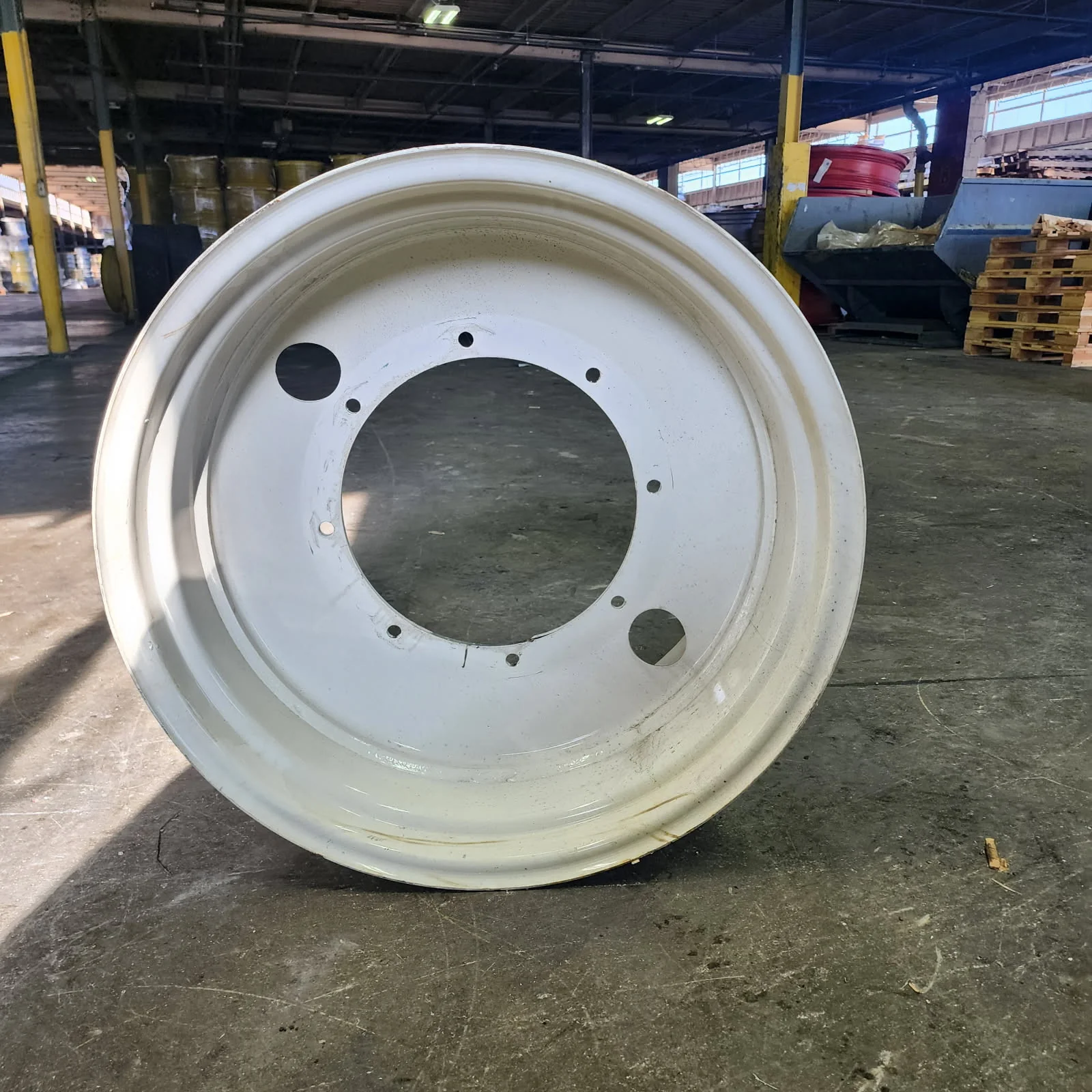 Take-Off 14 X 28 8-15.945-14.281 Solid White Wheel image 3
