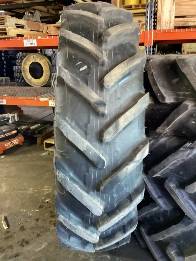 Take-Off 420/85R34 147A8 Michelin Agribib 2 TL R-1W 95-100% On 13 x 34 10-13.19-11.07 R&R Wheel/Disc image 3