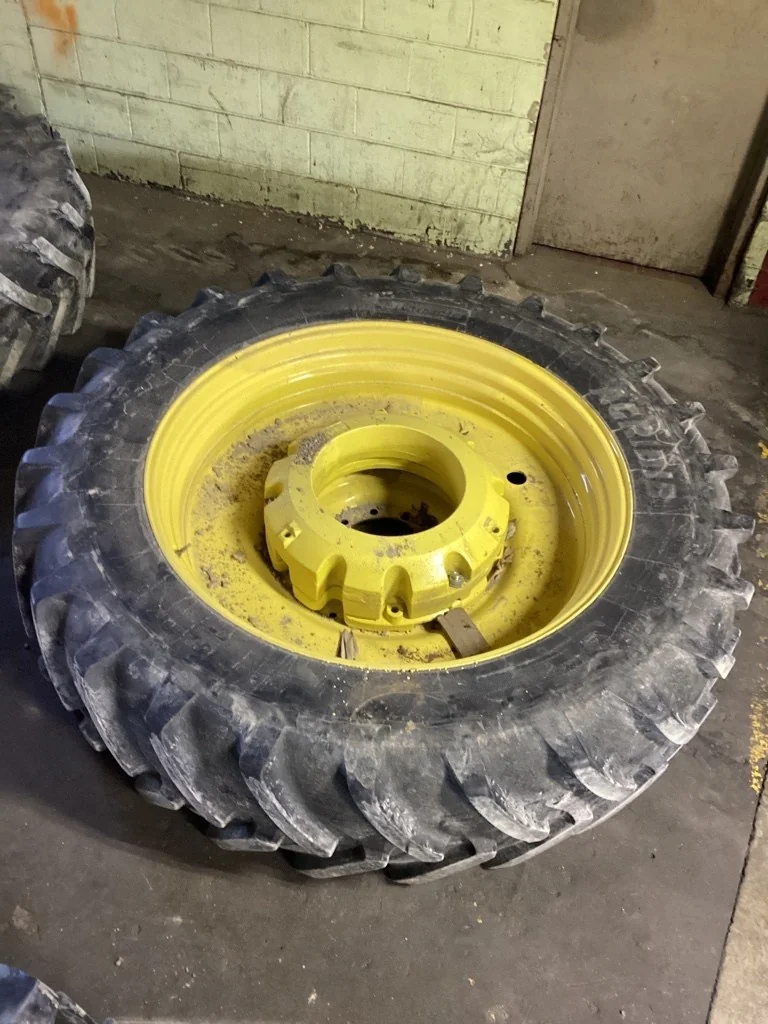 Used 480/80R50 159A8 Michelin Agribib TL R-1W 70-75% On 15 x 50 (10-13.19-11.07) Titan Dual Wheel