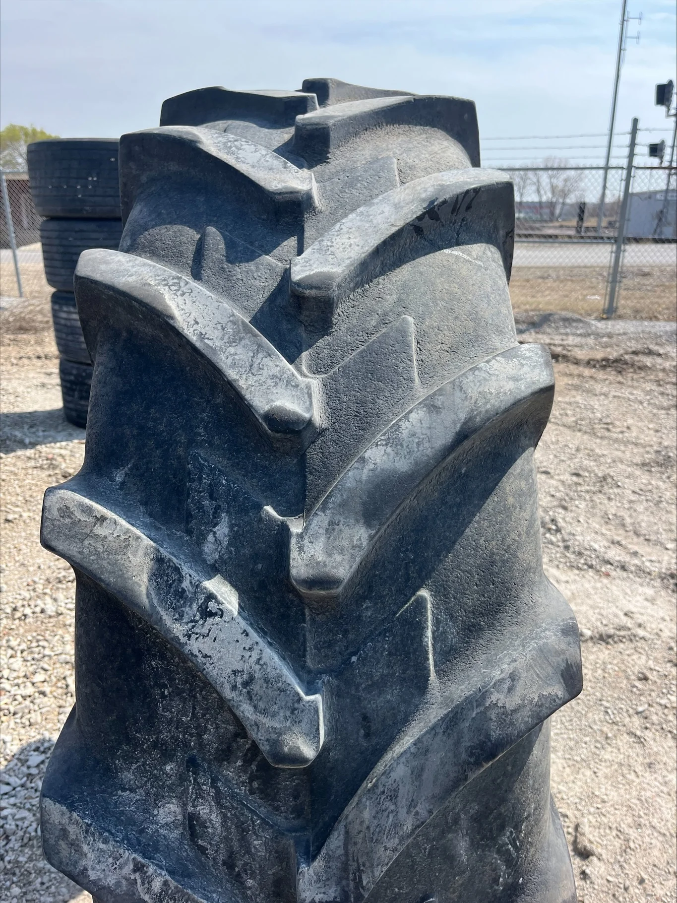 Used 420/85R34 147A8 Michelin Agribib TL R-1W 50-55% image 3
