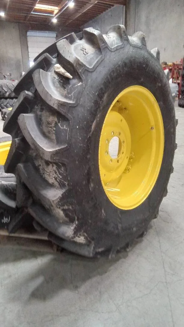 Take-Off 420/85R28 139B Alliance Farmpro ll TL R-1W 95-100% On 15 x 28 (8-8-6) 4/2 Clamp Wheel/ image 2