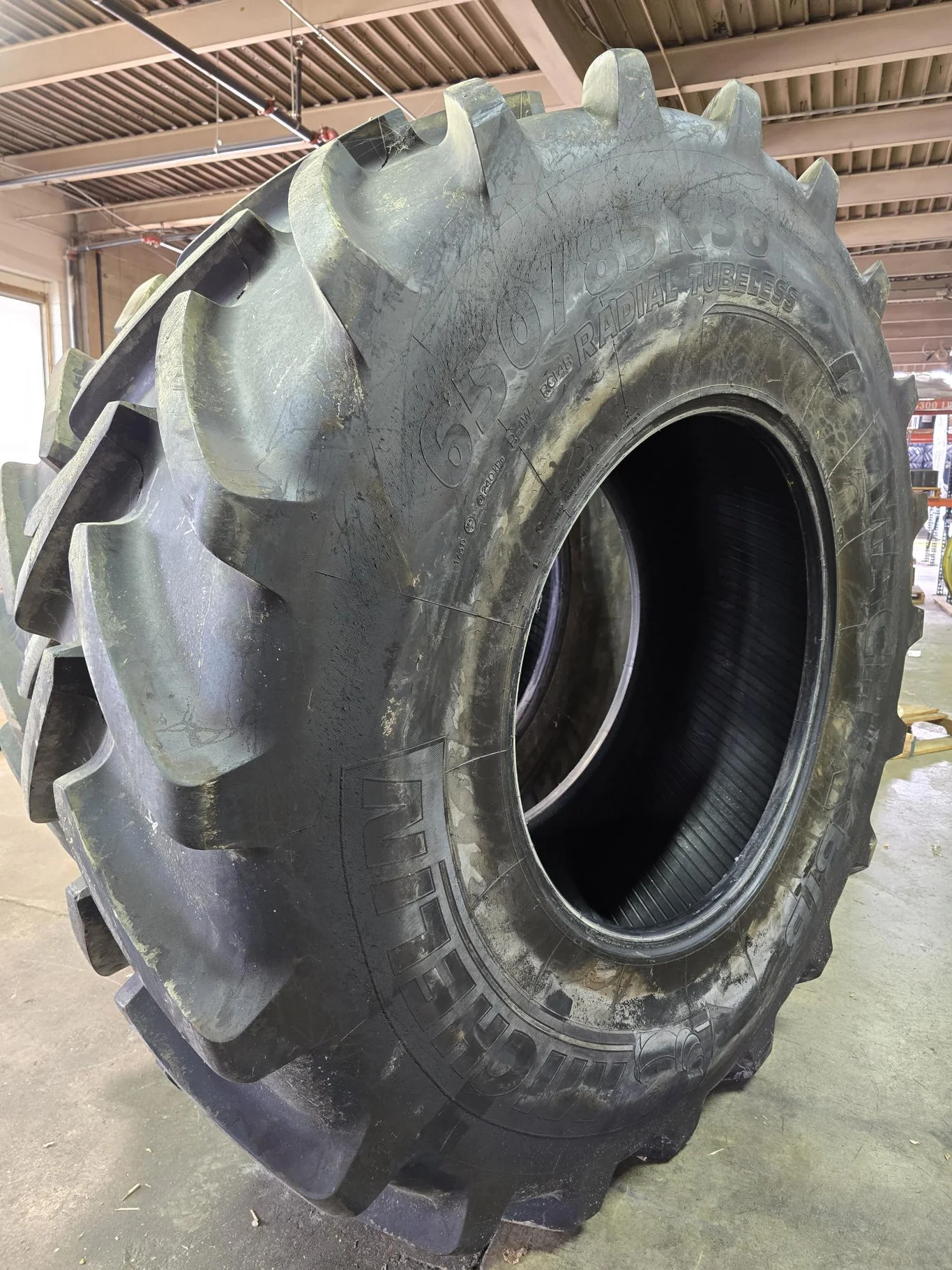 Used 650/85R38 173D Michelin MachXbib TL R-1W 90-95% image 2