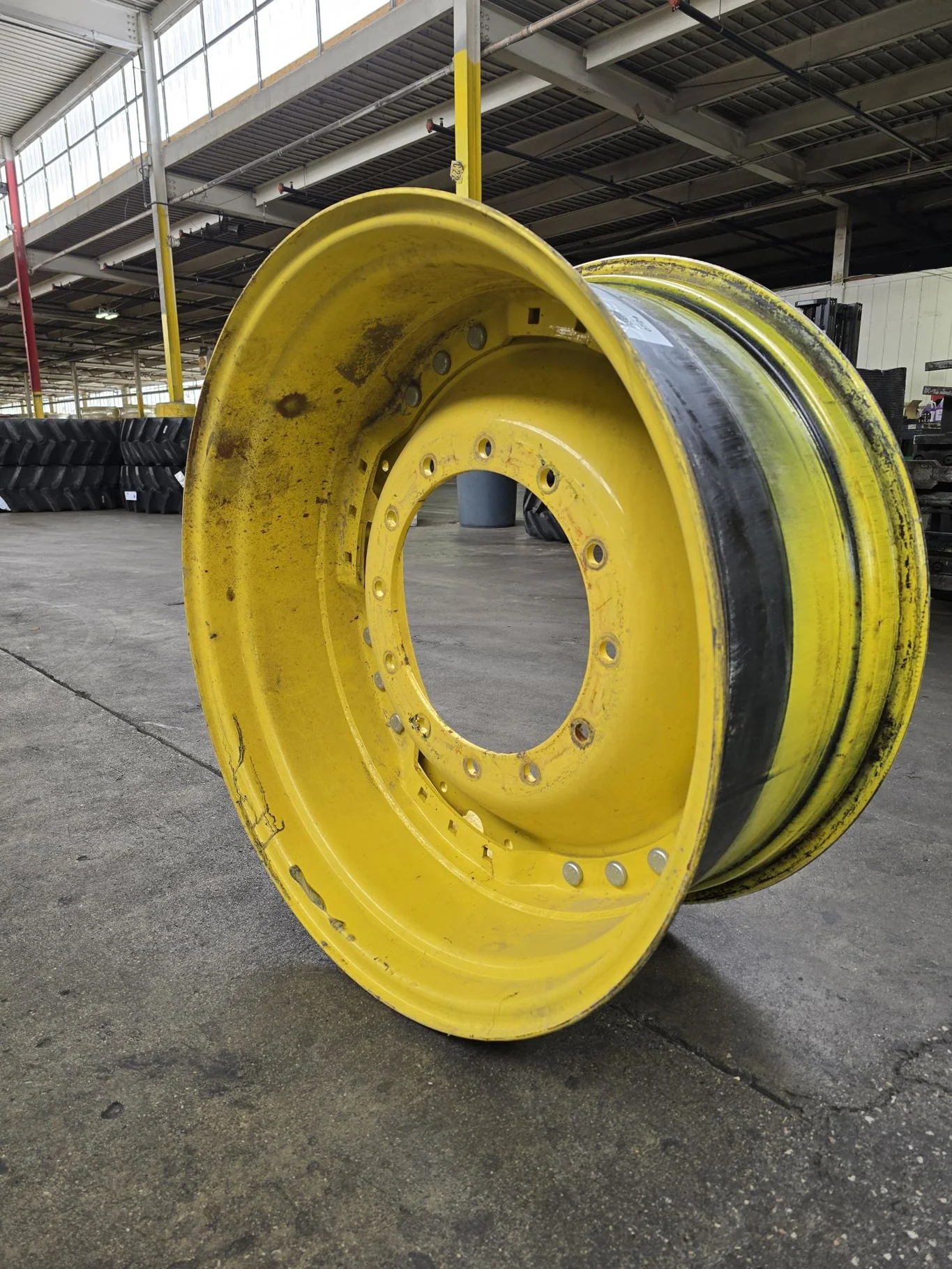 Used 15 x 34 12-16.732-14.62 Waffle Yellow Wheel w/ Disc image 2
