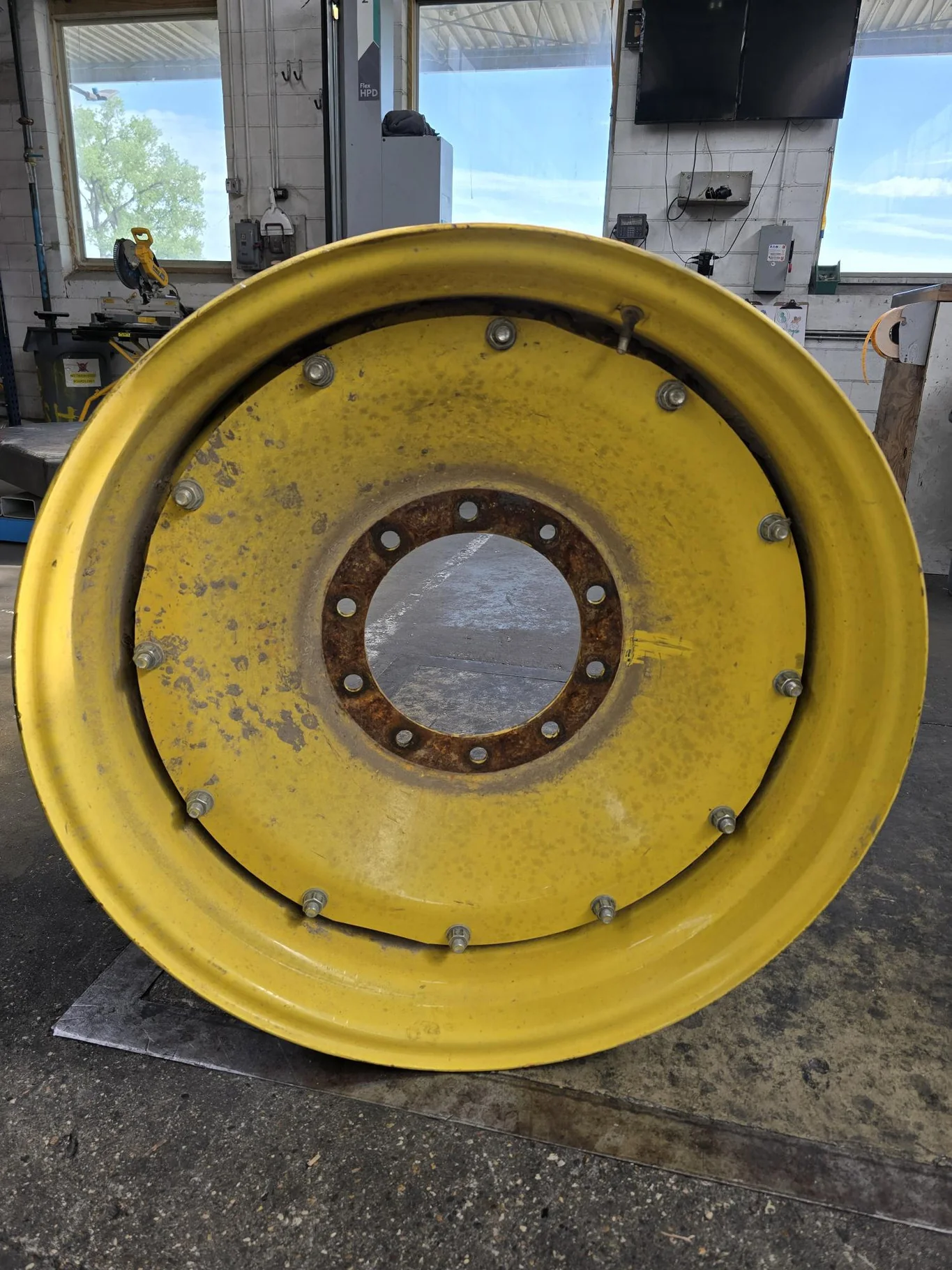 Used 15 x 34 10-13.189-11.07 Rim & Rail Yellow Wheel w/ Disc image 4