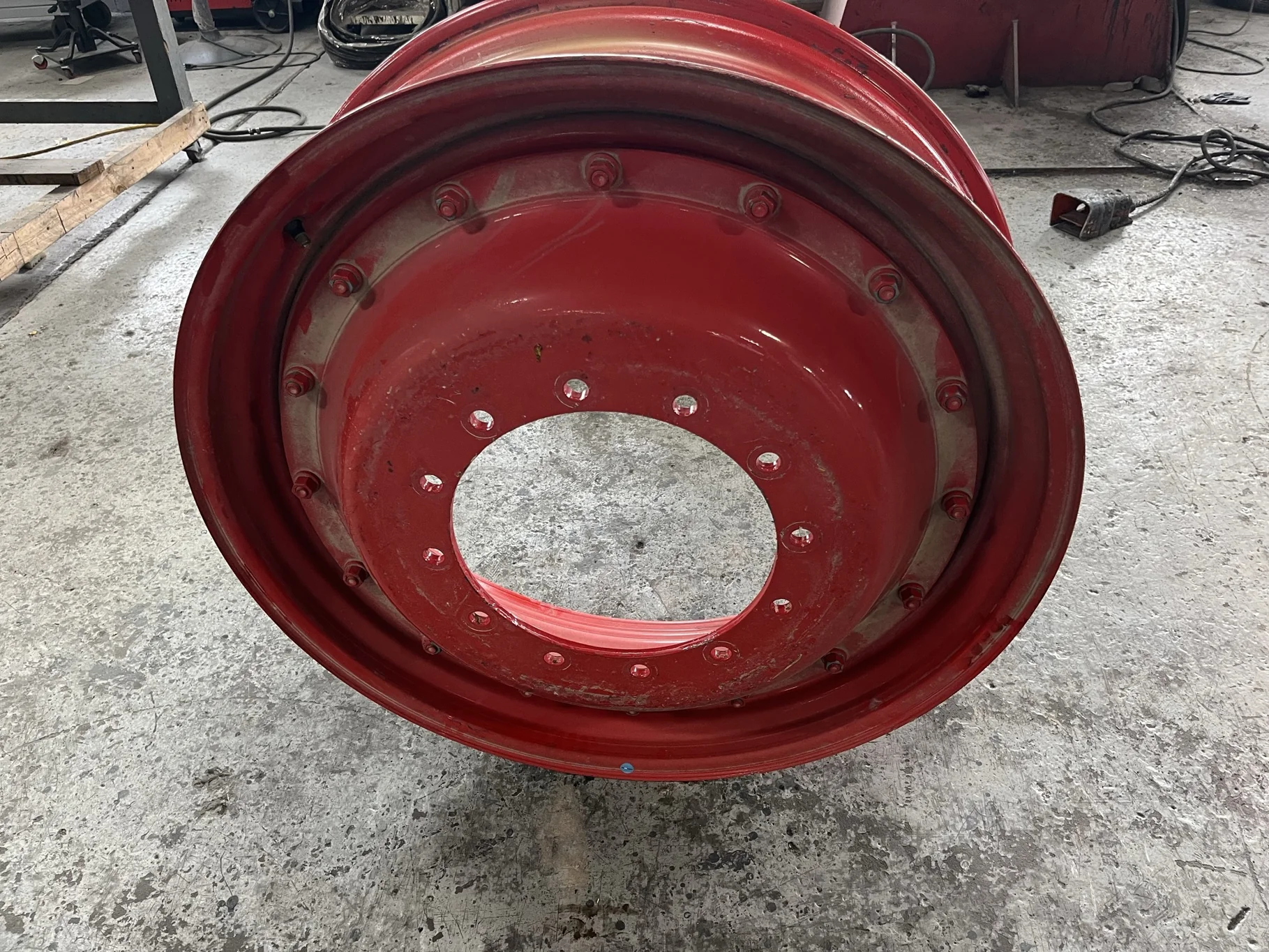 Take-Off 11 x 38 12-16.732-14.620 Moveero Rim & Rail Fendt Red Wheel w/ Disc image 2