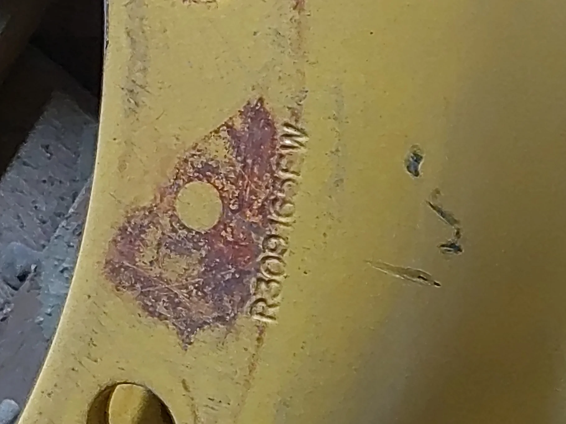 Used Disc 38" 12-16.732-14.620 Waffle Yellow Disc image 3