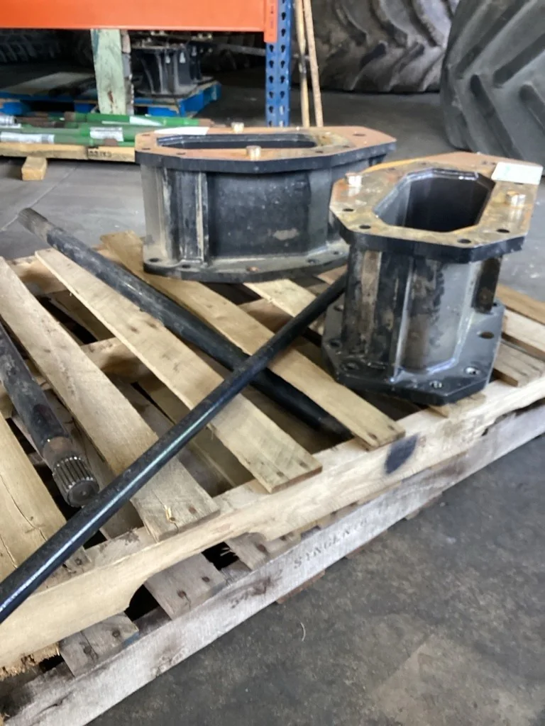 Used 10.5" Frame Extension Kit for Case 8250 Combine with 2 axle shafts 1 truss rod 4 nuts 2 washers image 2