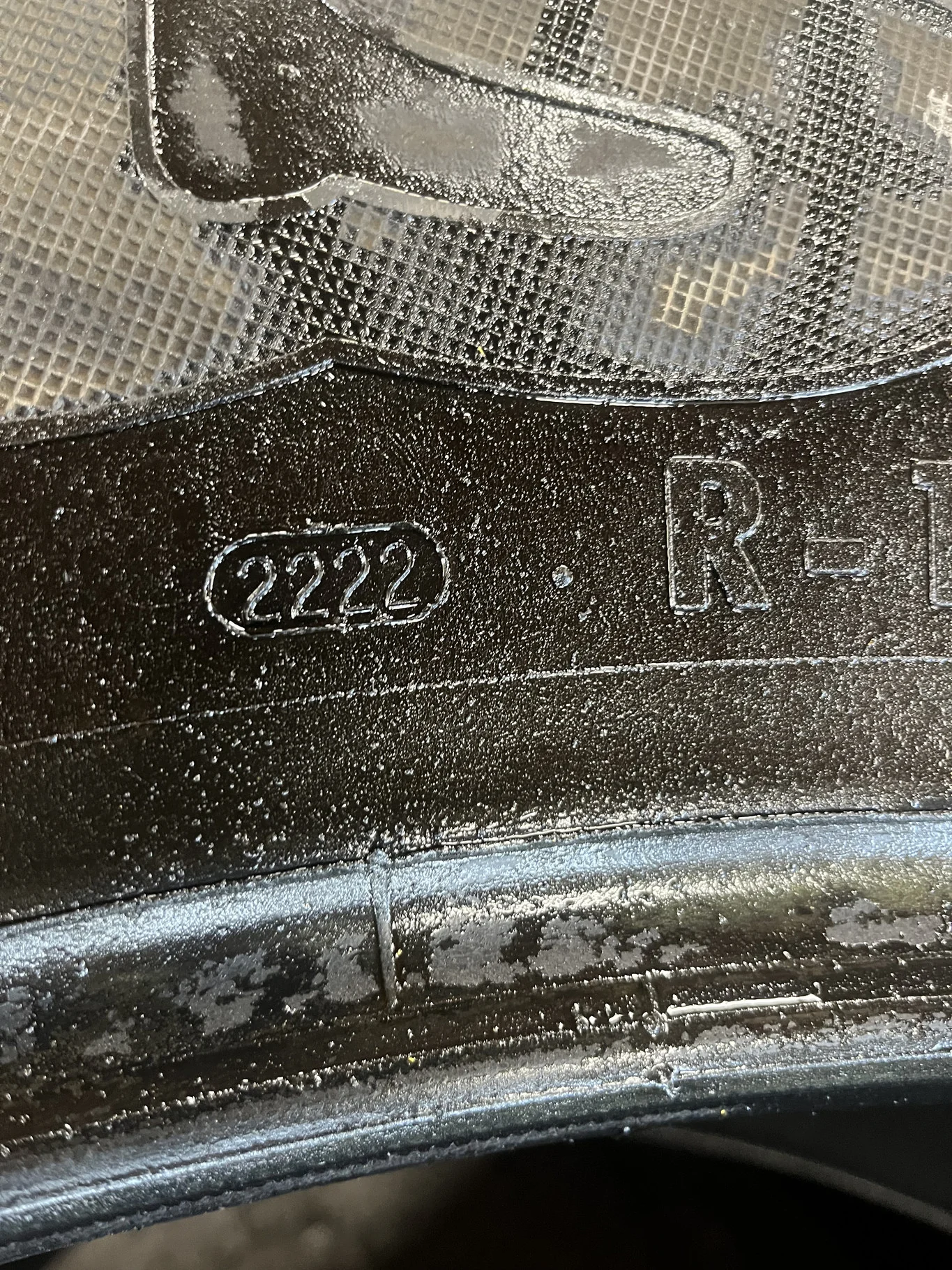 Used 16.9-28 148A8 Michelin Agribib TL R-1W 85-90% image 2
