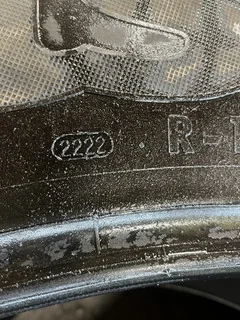 Used 16.9-28 148A8 Michelin Agribib TL R-1W 85-90% image 3