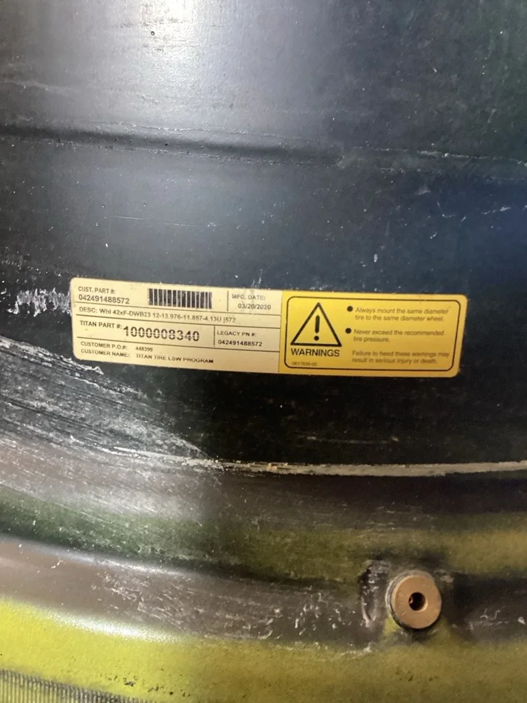 Used 23 X 42 12-13.976-11.857-1 Titan Sprayer Wheel image 3