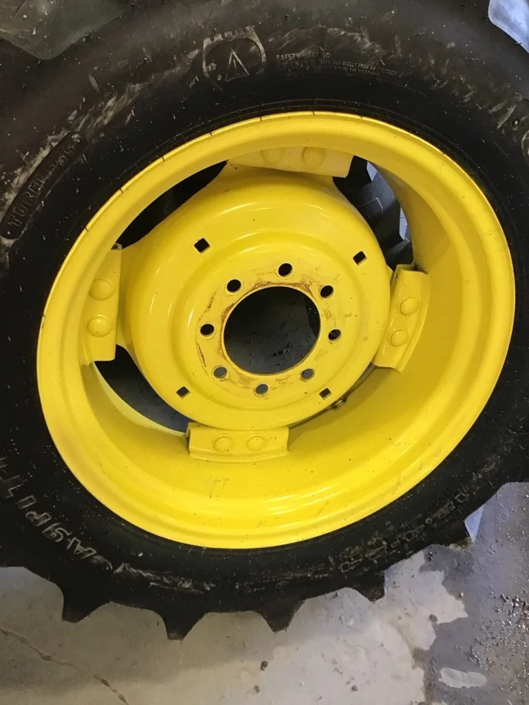 Take-Off 12.4-24 120A6 Galaxy Agritrac 2 TL R-1 95-100% On 10 x 24 8-8-6 4/2 Clamp/Disc image 3