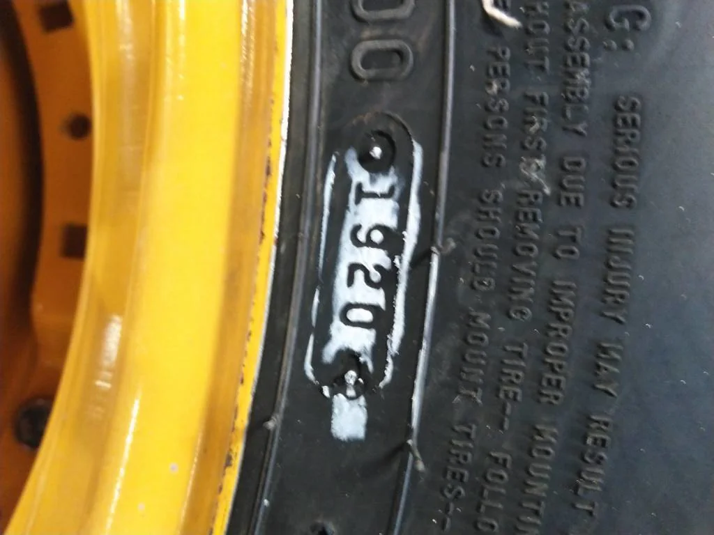 Used 480/70R30 152D Firestone MaxiTraction TL R-1W 90-95% On 15 x 30 (12-16.732-14.620) Waffle 2 Bol