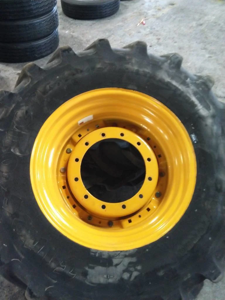 Used 480/70R30 152D Firestone MaxiTraction TL R-1W 90-95% On 15 x 30 (12-16.732-14.620) Waffle 2 Bol image 2