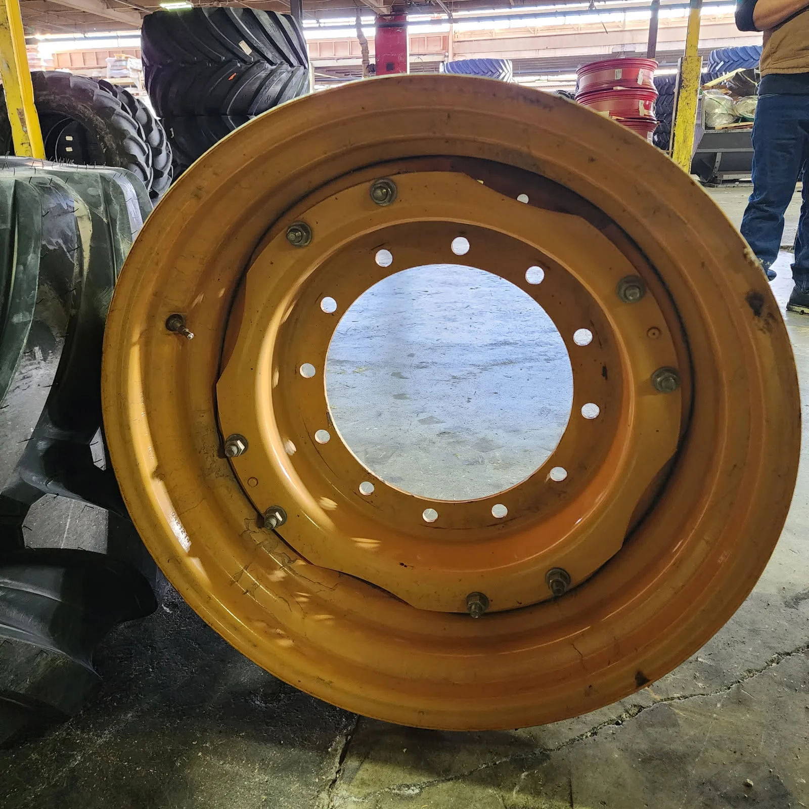 Used 15 X 30 12-16.732-14.620 Waffle 2 Bolt Yellow Wheel w/ Disc image 3