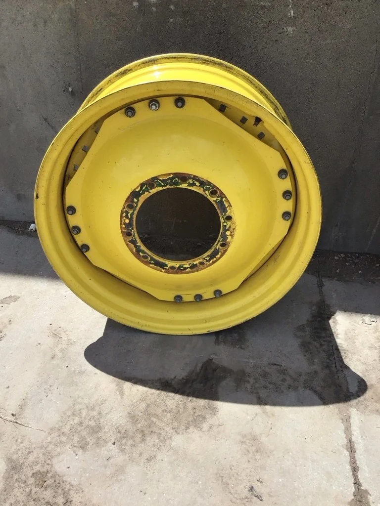 Used 15 x 34 10-13.19-11.07 Waffle 3 Bolt With Disc image 3