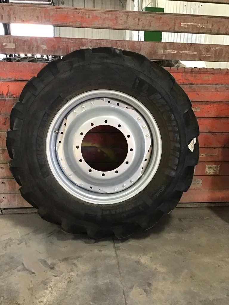 Take-Off VF420/85R34 154A8 Michelin Yieldbib TL R-1W 95-100% On 13 x 34 (12-16.732-14.620)  Waffle