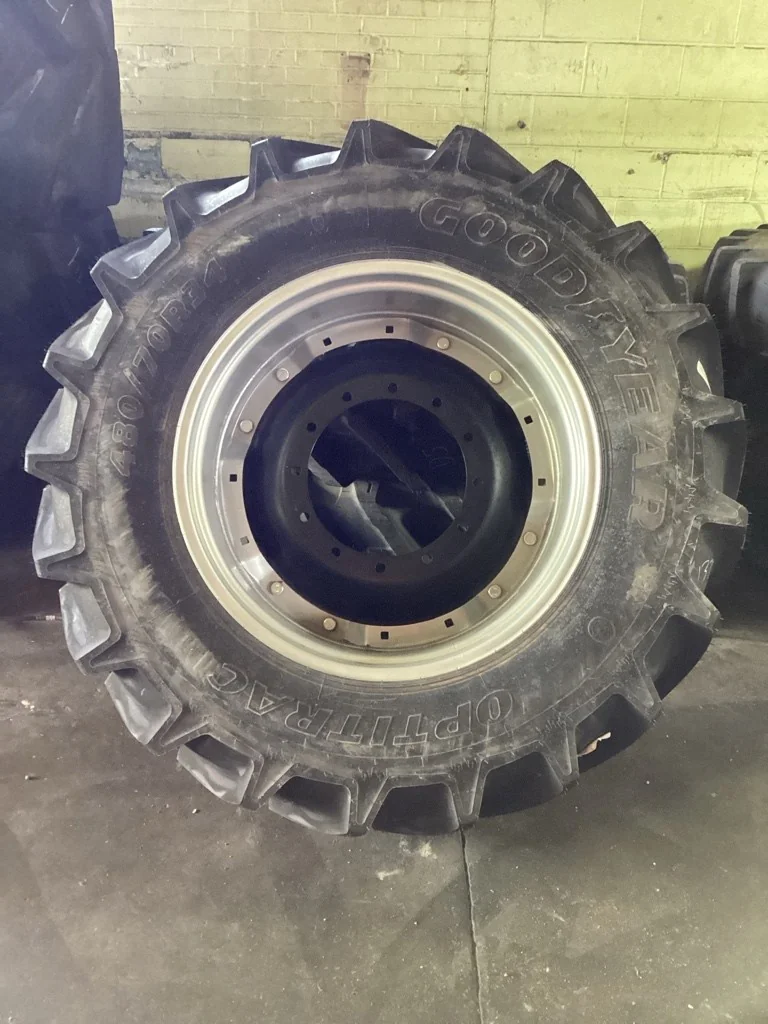 Take-Off 480/70R34 146D Goodyear Optitrac TL R-1W 95-100% 15x34 12-16.732-14.620 Waffle 2B Wheel w/