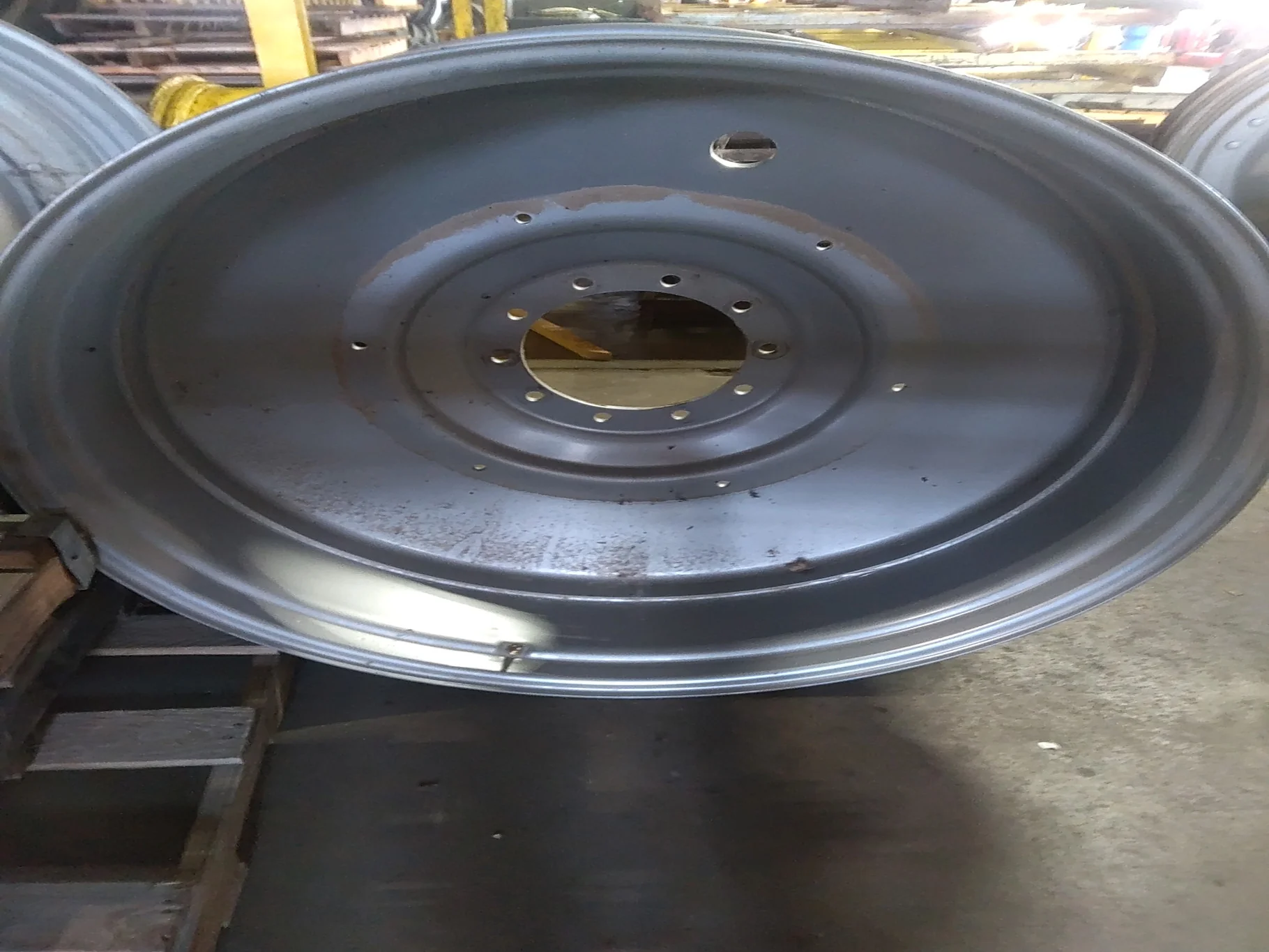 Take-Off 16 x 46 10-13.19-11.07 Dual Silver Wheel image 2