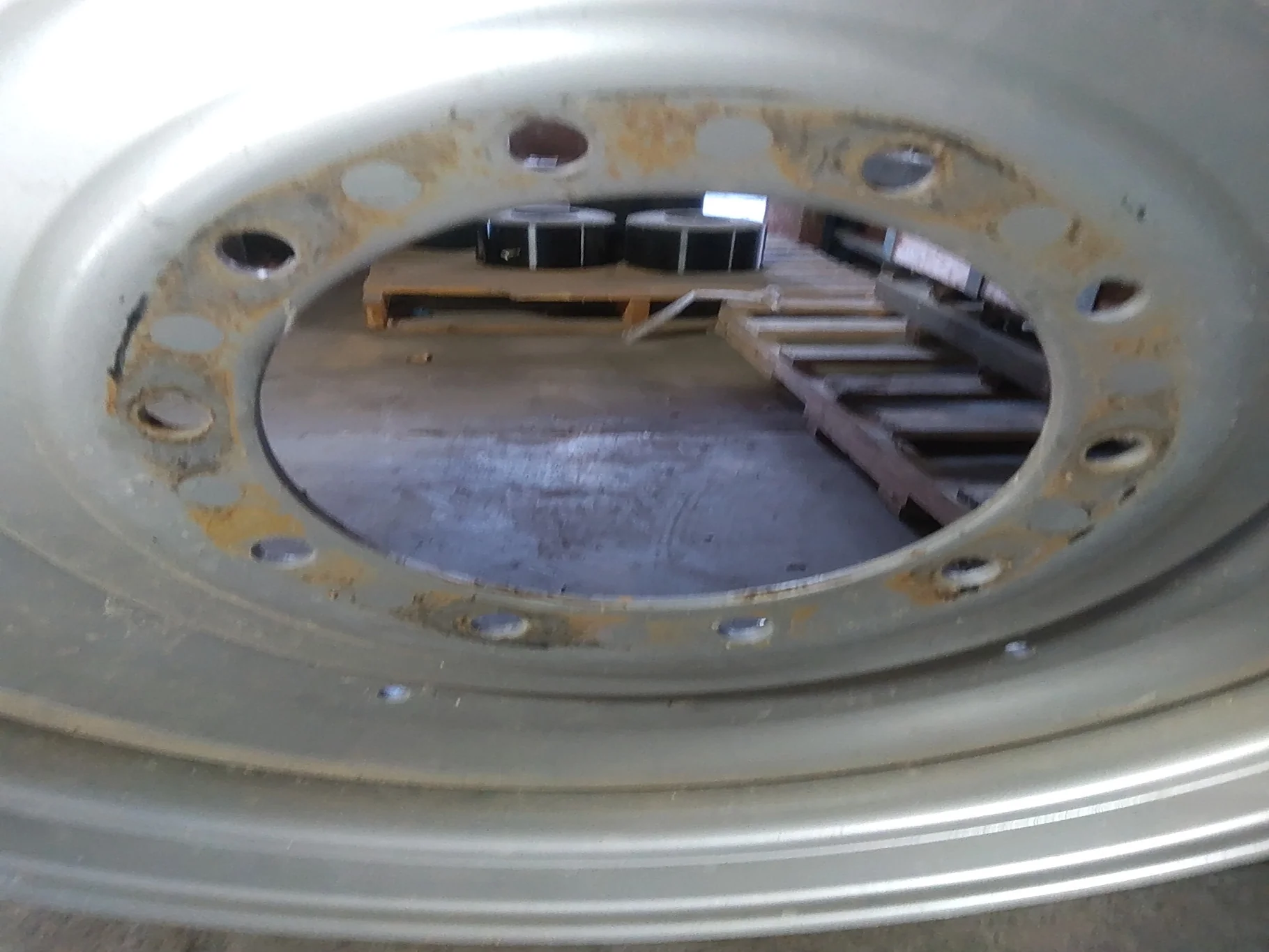 Take-Off 16 x 46 10-13.19-11.07 Dual Silver Wheel image 3