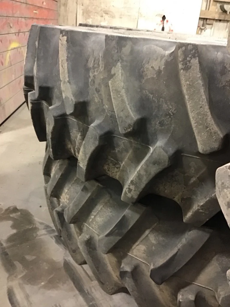 Used 480/80R50 159B Firestone Deep Tread 23 TL R-1W 80-85% On 15 x 50 (10-13.19-11.07) Dual Wheel image 5