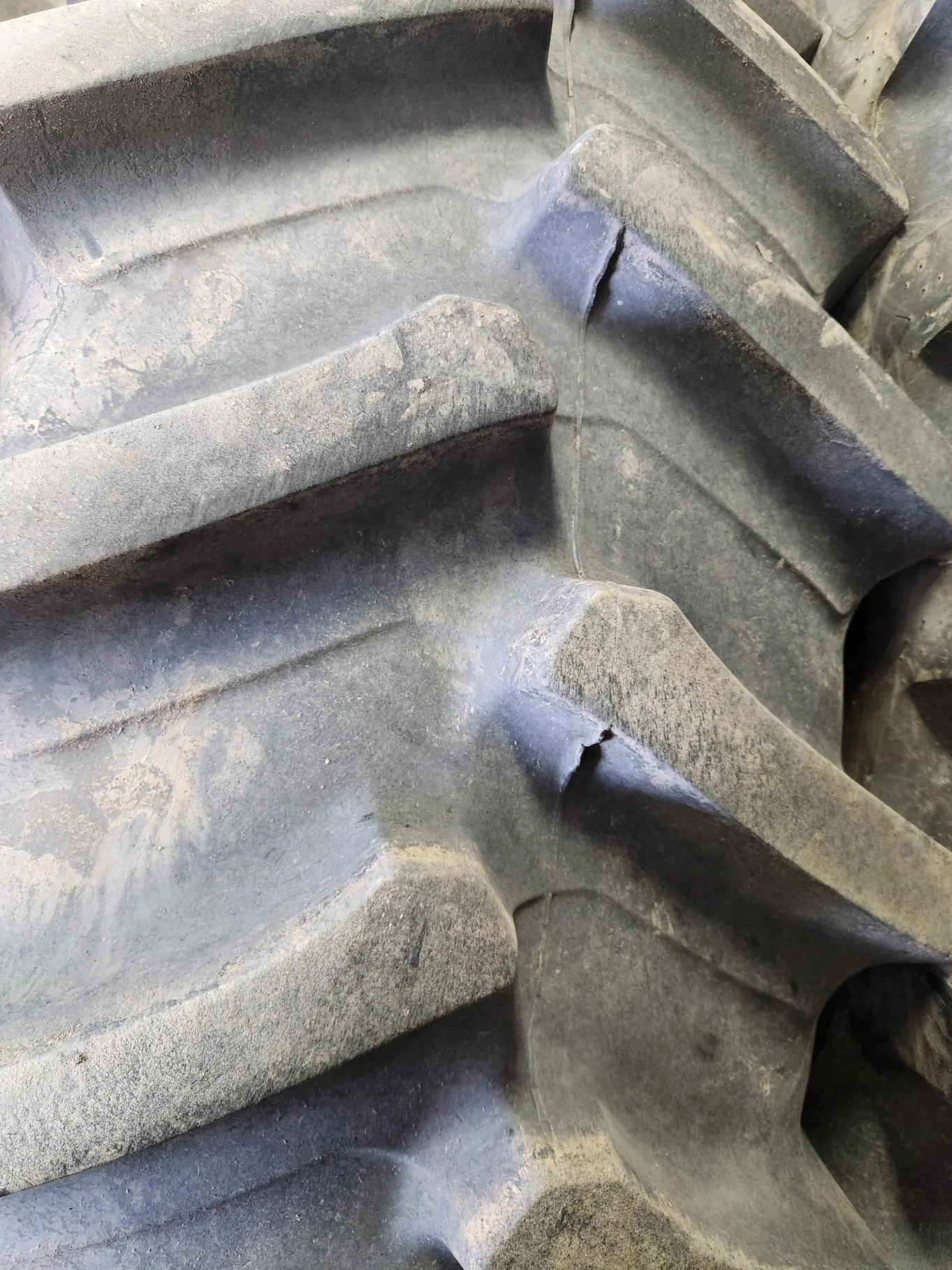 Used 480/80R50 159B Firestone Deep Tread 23 TL R-1W 80-85% image 4