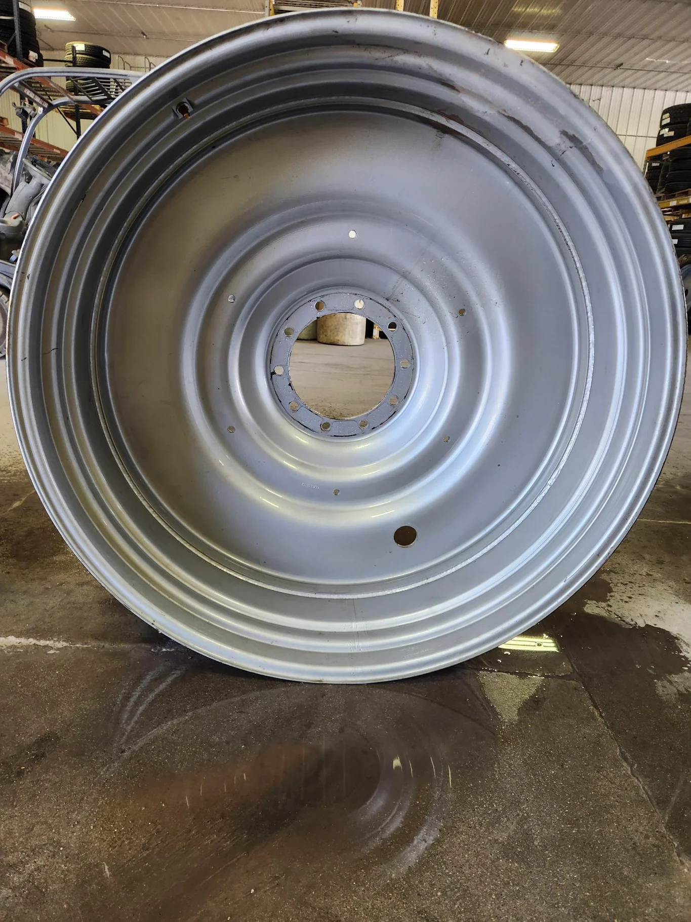 Used 15 x 50 10-13.19-11.07 Dual Case Silver Wheel image 12