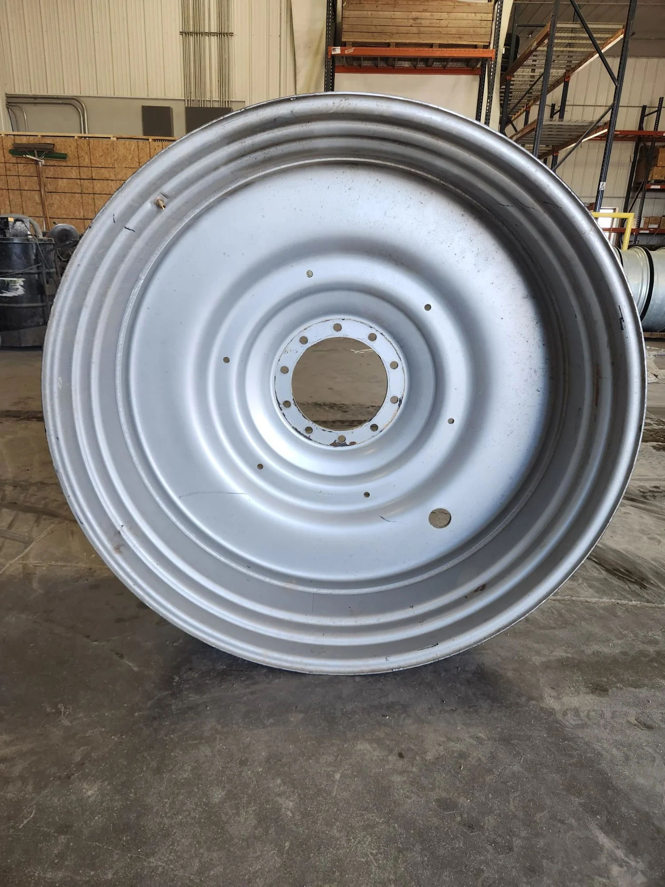 Used 15 x 50 10-13.19-11.07 Dual Case Silver Wheel image 2