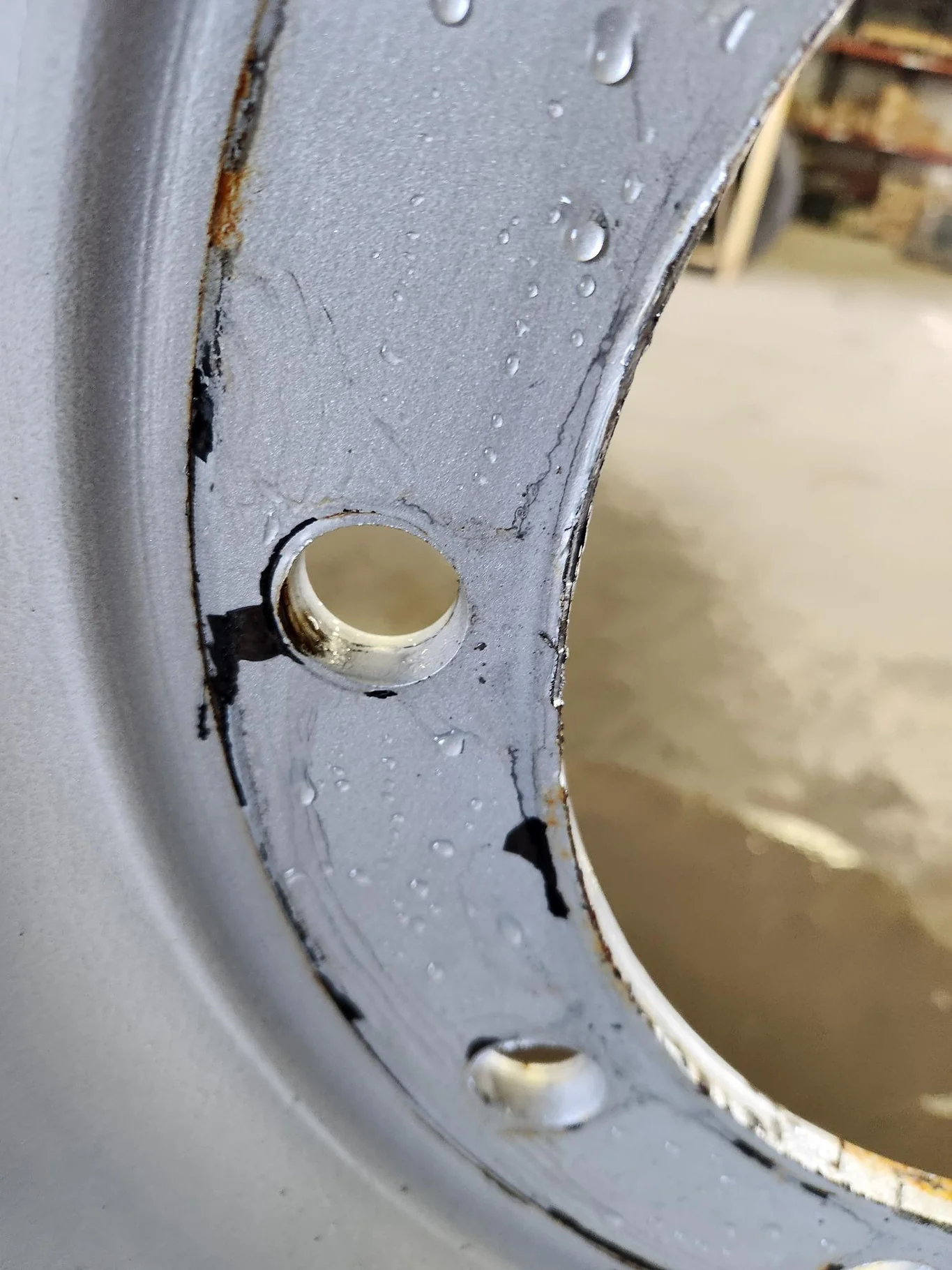 Used 15 x 50 10-13.19-11.07 Dual Case Silver Wheel image 8