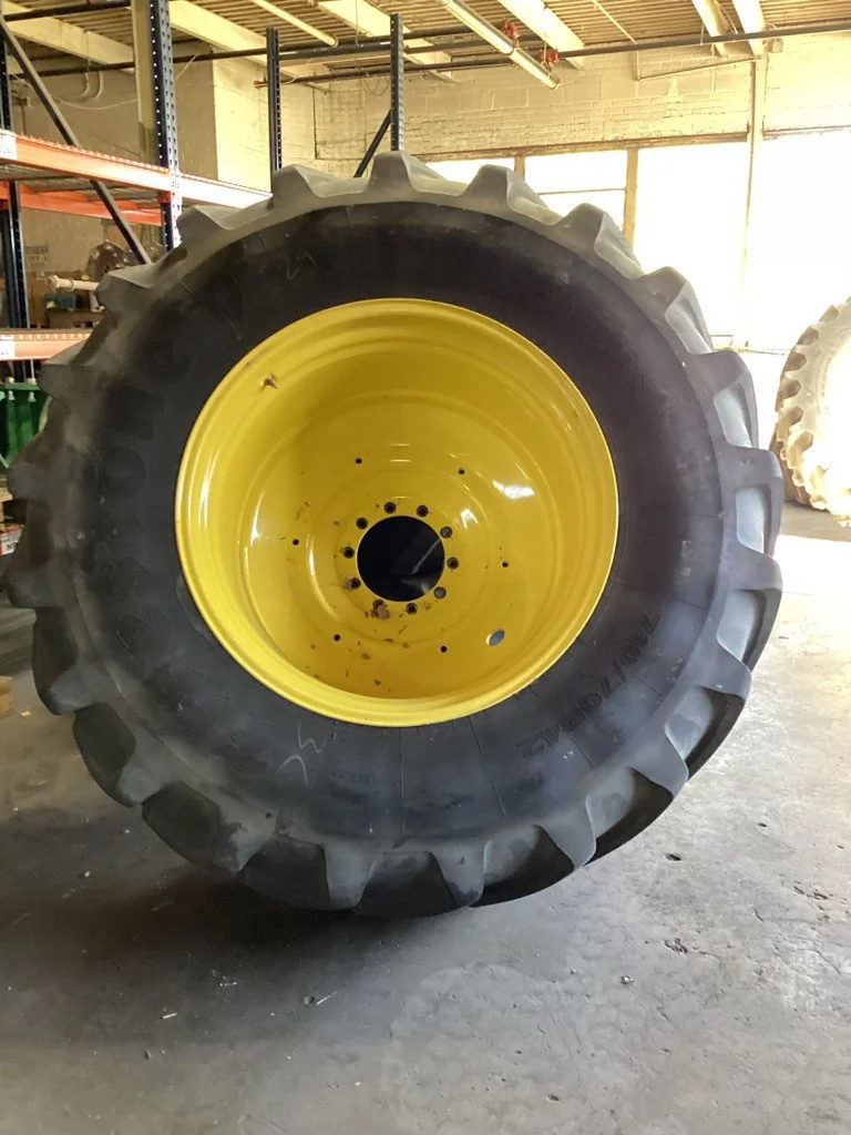 USED 710/70R42 168D Firestone Maxi Traction TL R-1W 90-95% On 23 X 42 10-13.19-11.07 Dual Wheel