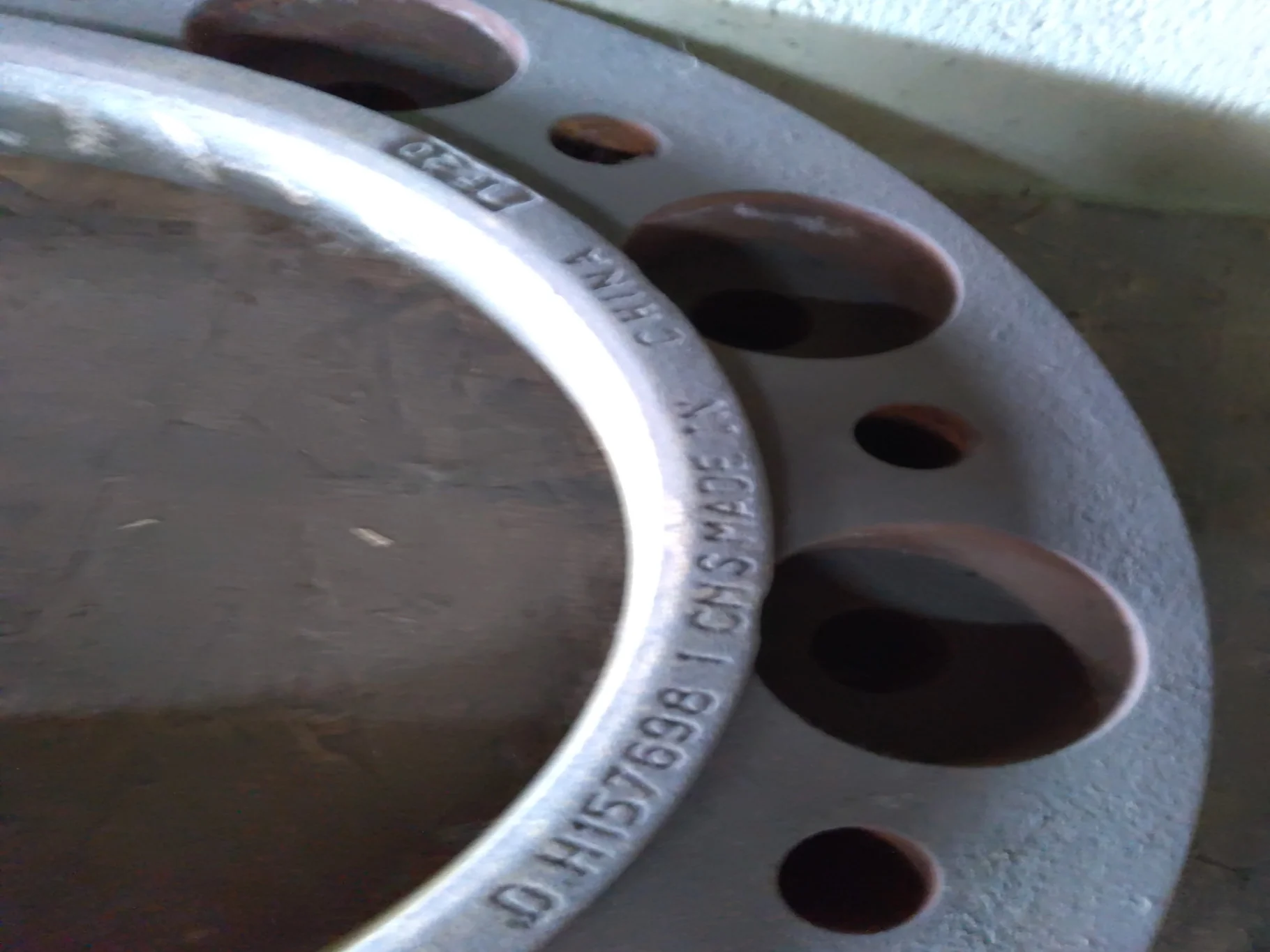 USED 2" SPACER 10-13.19-11.09 DUAL SILVER image 3