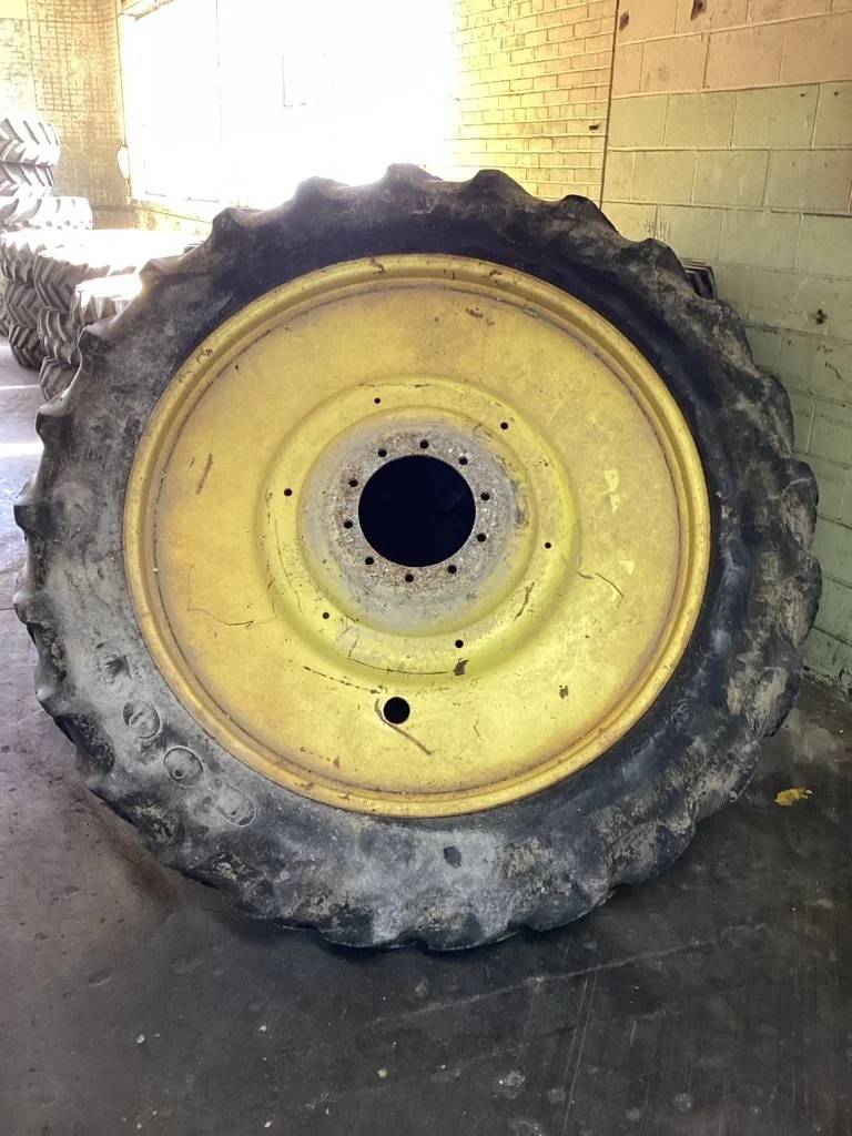 Used 380/90R54 152A8 Goodyear Super Traction Radial DT800 TL R-1W 50-55% On 12 X 54 10-13.19-11.07