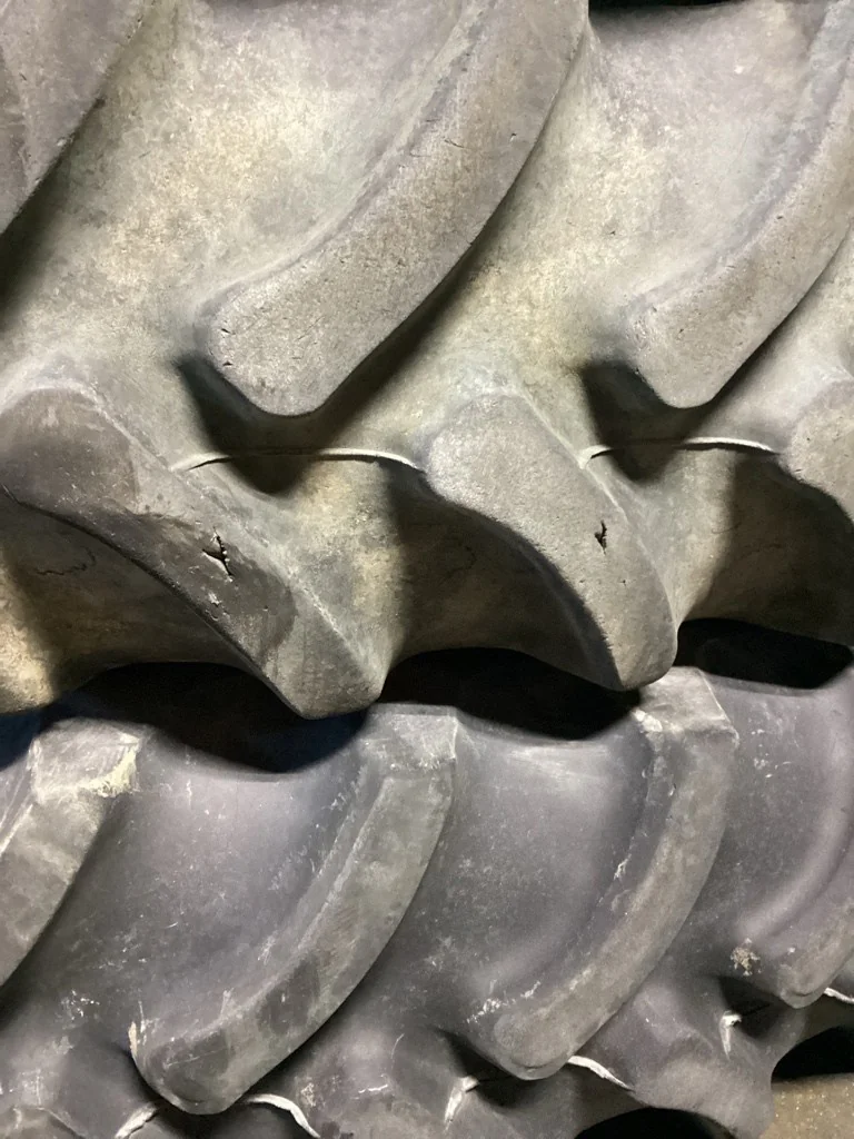 Used 380/90R54 152A8 Firestone Radial 9000 TL R-1W 55-60% On 12 X 54 12-32.047-30.078 R&R Wheel image 4