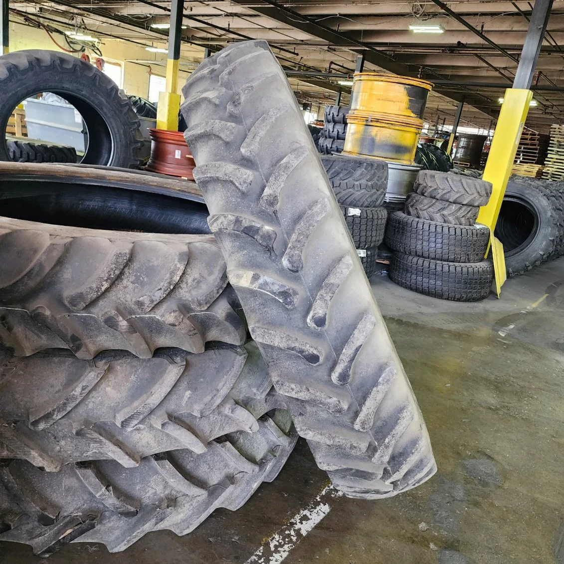Used 380/90R54 152A8 Firestone Radial 9000 TL R-1W 55-60% image 3