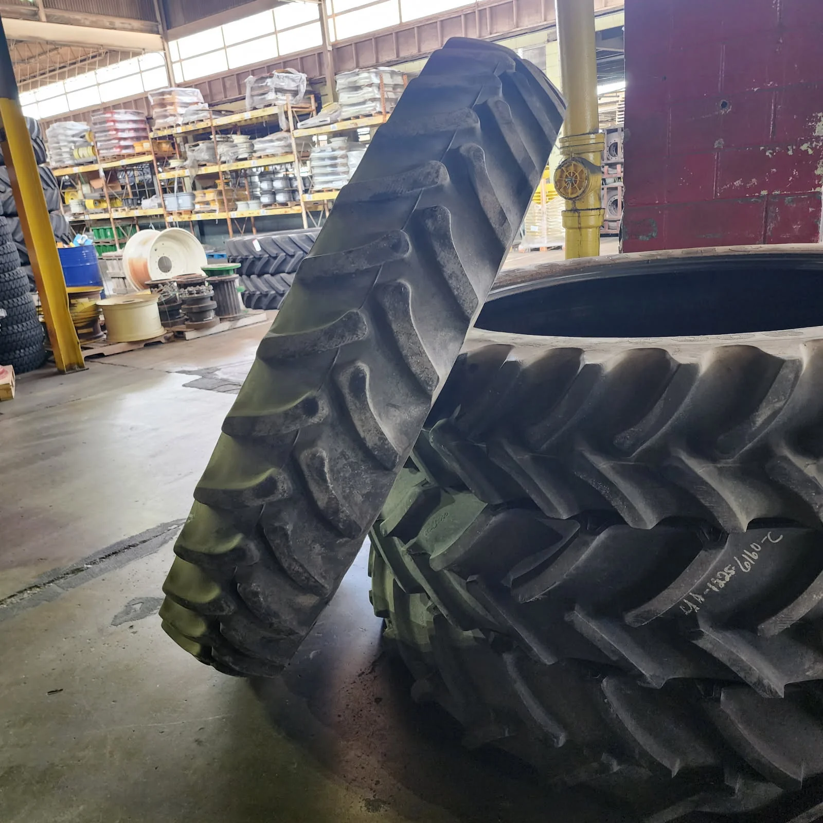 Used 380/90R54 152A8 Firestone Radial 9000 TL R-1W 55-60% image 5