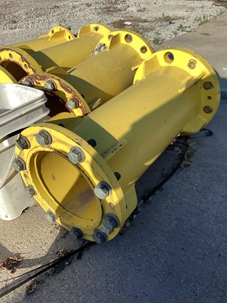 Used 29.5" Extension JD Hub (With Hardware) (10-13.19-11.07)