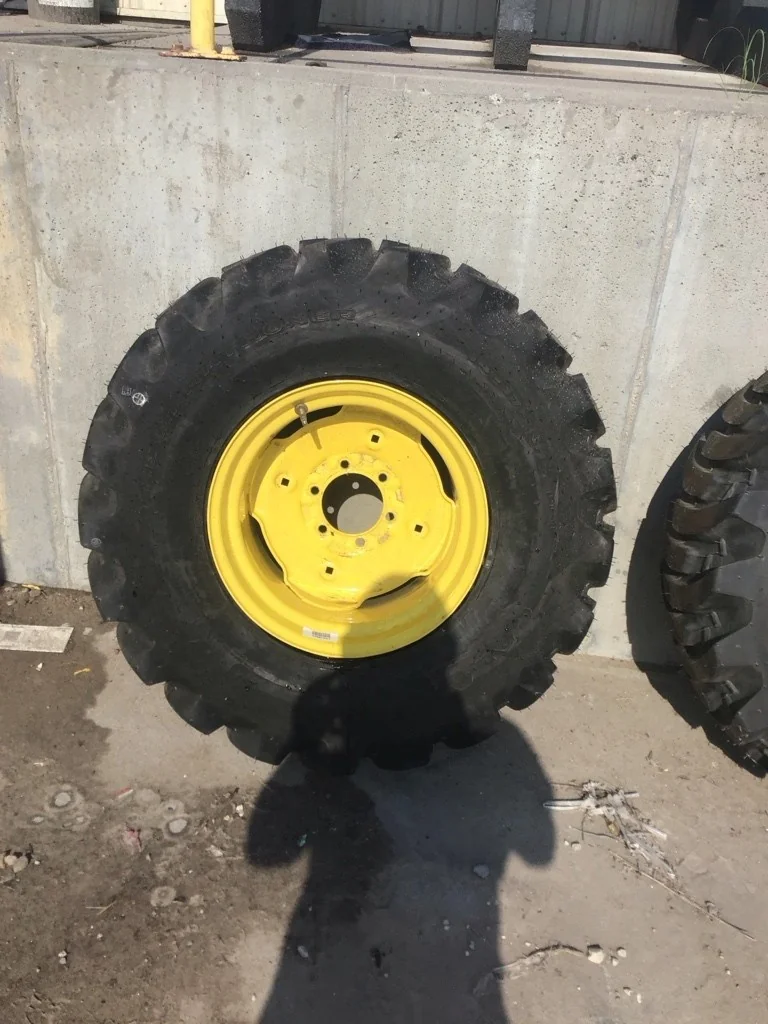 Take-Off 14-17.5 135A2 Galaxy Marathoner TL R-4 95-100% On 10.5 X 17.5 (6-6-4.62) Implement Wheel