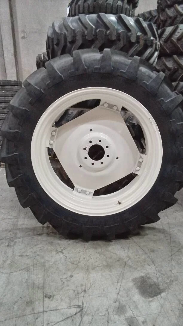 Take-Off 13.6R38 125B Michelin Agribib TL R-1W 95-100% On 12 x 38 (8-8-5.51) 4/2 Square Clamp/Disc