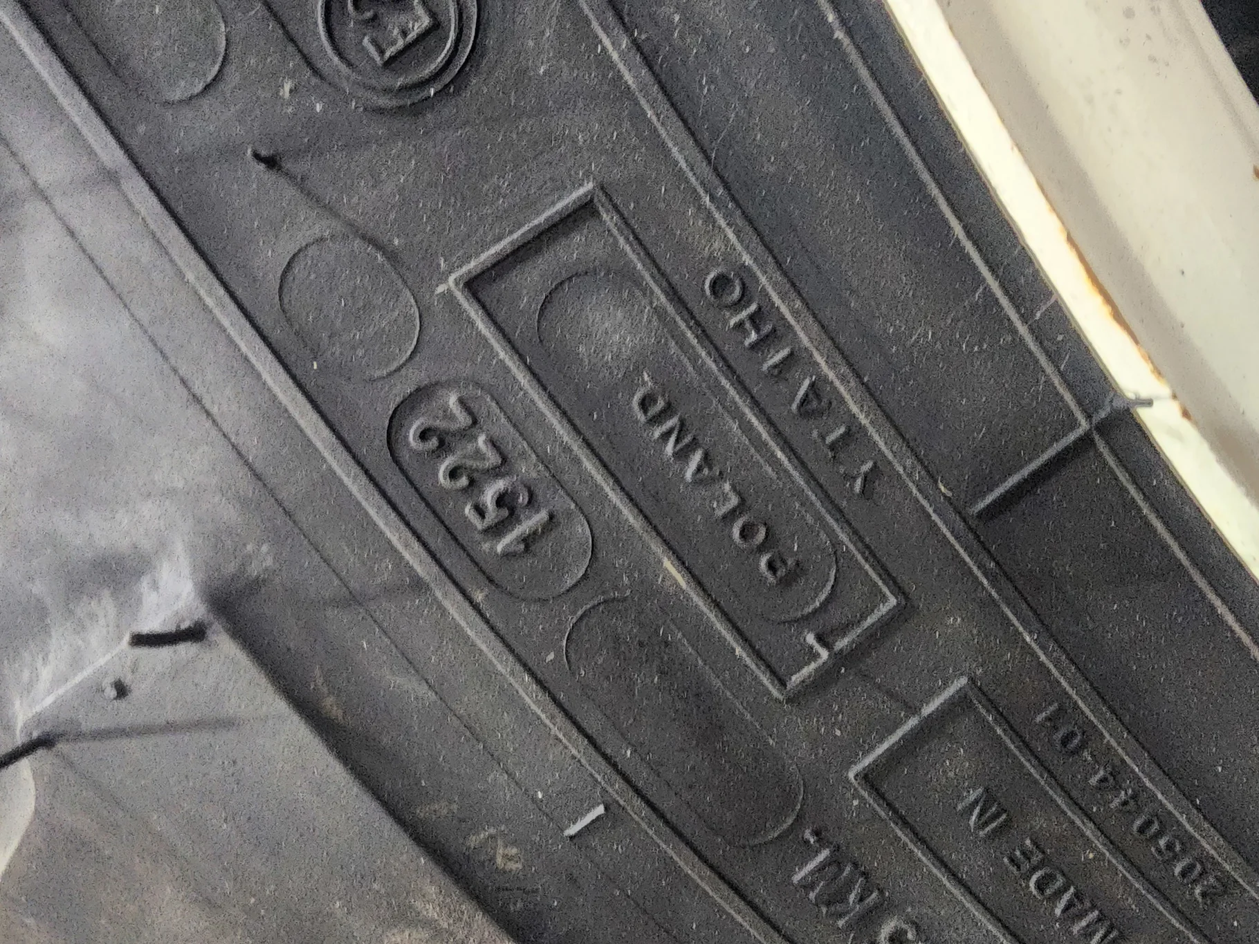 Take-Off 13.6R38 125B Michelin Agribib TL R-1W 95-100% On 12 x 38 (8-10.82-8.78) 4/2 Square Clamp image 4