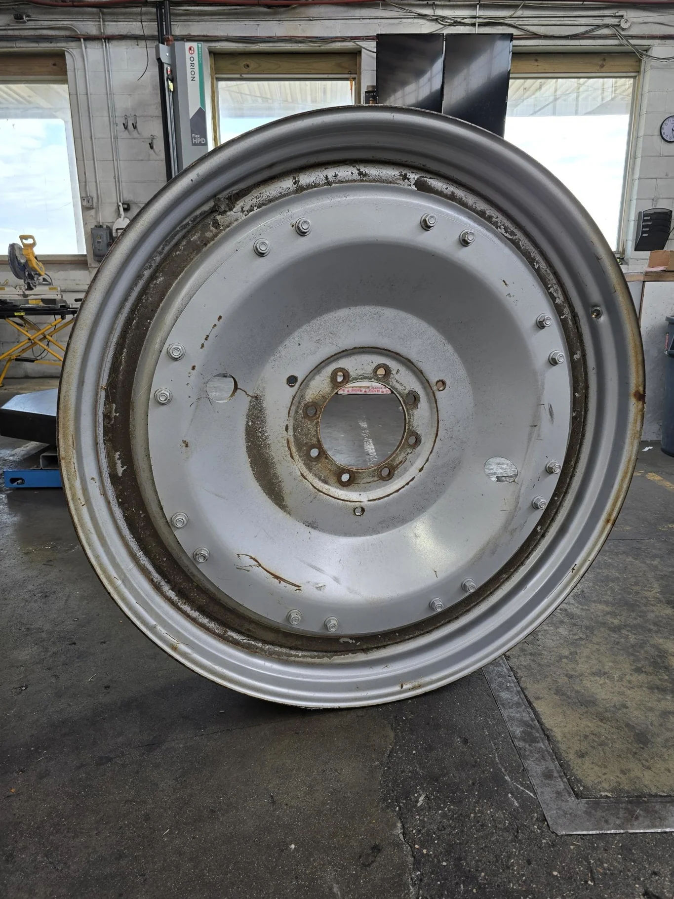 Used 10 X 50 8-10.82-8.78 GKN 8/2 Silver Wheel w/ Disc
