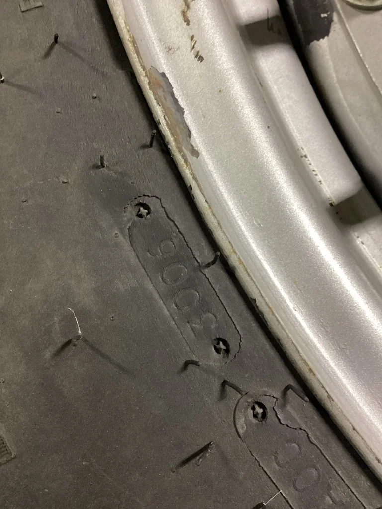 Used 320/85R34 133A8 Goodyear Super Traction Radial DT800 TL R-1W 85-90% On 10x34 (8-15.945-14.281) image 3