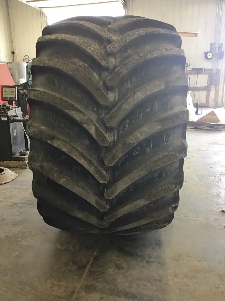 Used LSW1250/35R46 195D Goodyear Optitrac TL R-1W 90-95% On 44 X 46 10-13.19-11.07 Double Hub w/Disc image 4