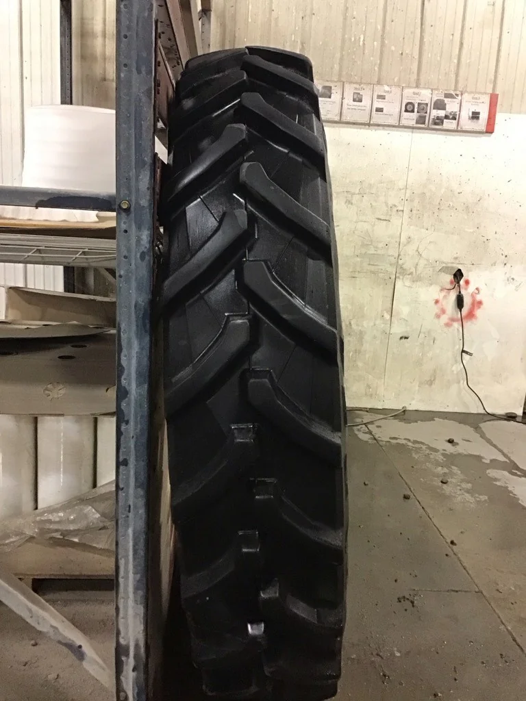 Used 380/90R54 152A8 Trelleborg TM100 TL R-1W 65-70% On 12 x 54  (12-32.047-30.078) R&R Wheel image 4