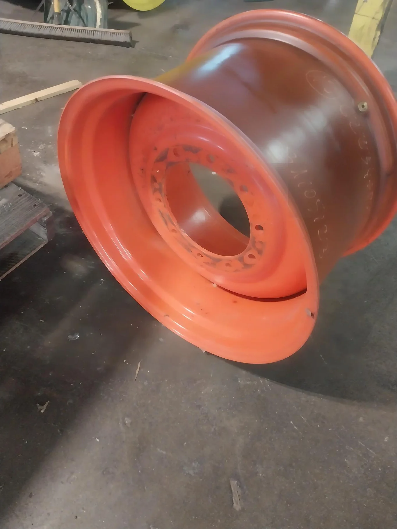 Take-Off 18 X 28 10-13.19-11.07 Solid Kubota Orange Wheel image 3
