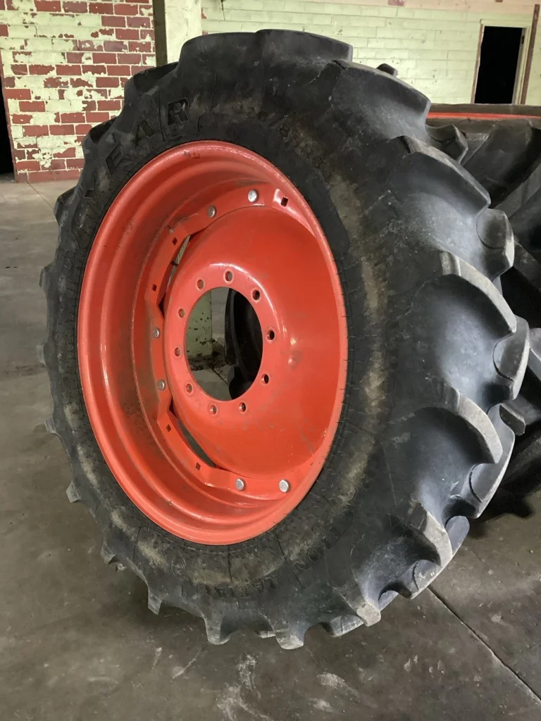 Used 320/85R34 133A8 Goodyear STR DT800 TL R-1W 90-95% On 10 x 34 Waffle 2bolt (10-13.19-11.07) image 2